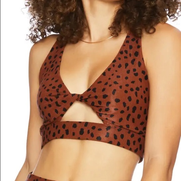 NWOT Beach Riot Twist Top - Picture 5 of 5